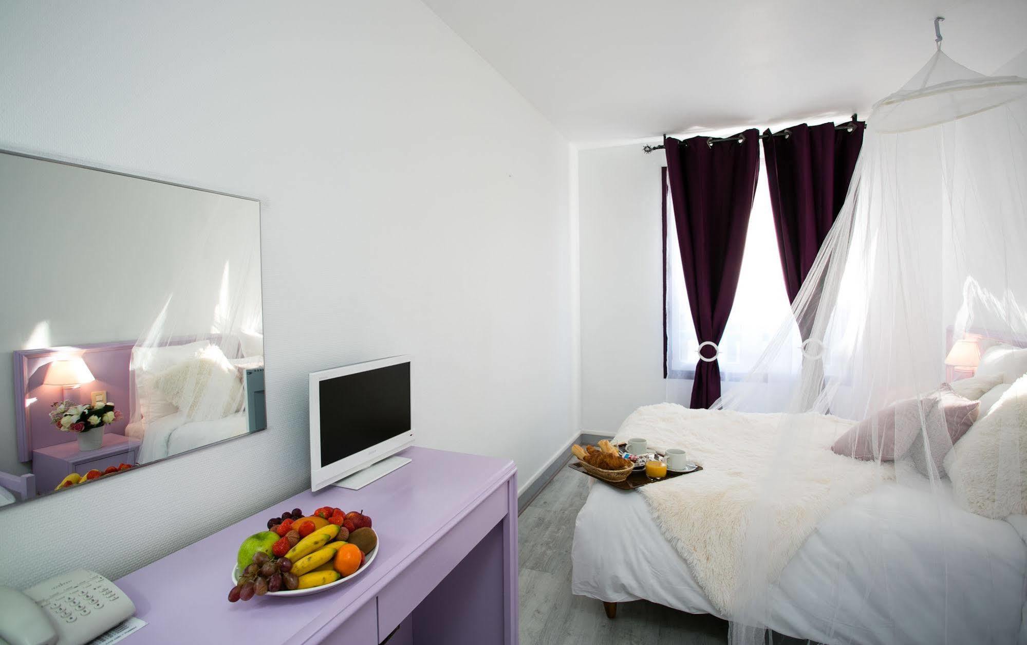 Hotel Le Beffroi Dreux Ngoại thất bức ảnh