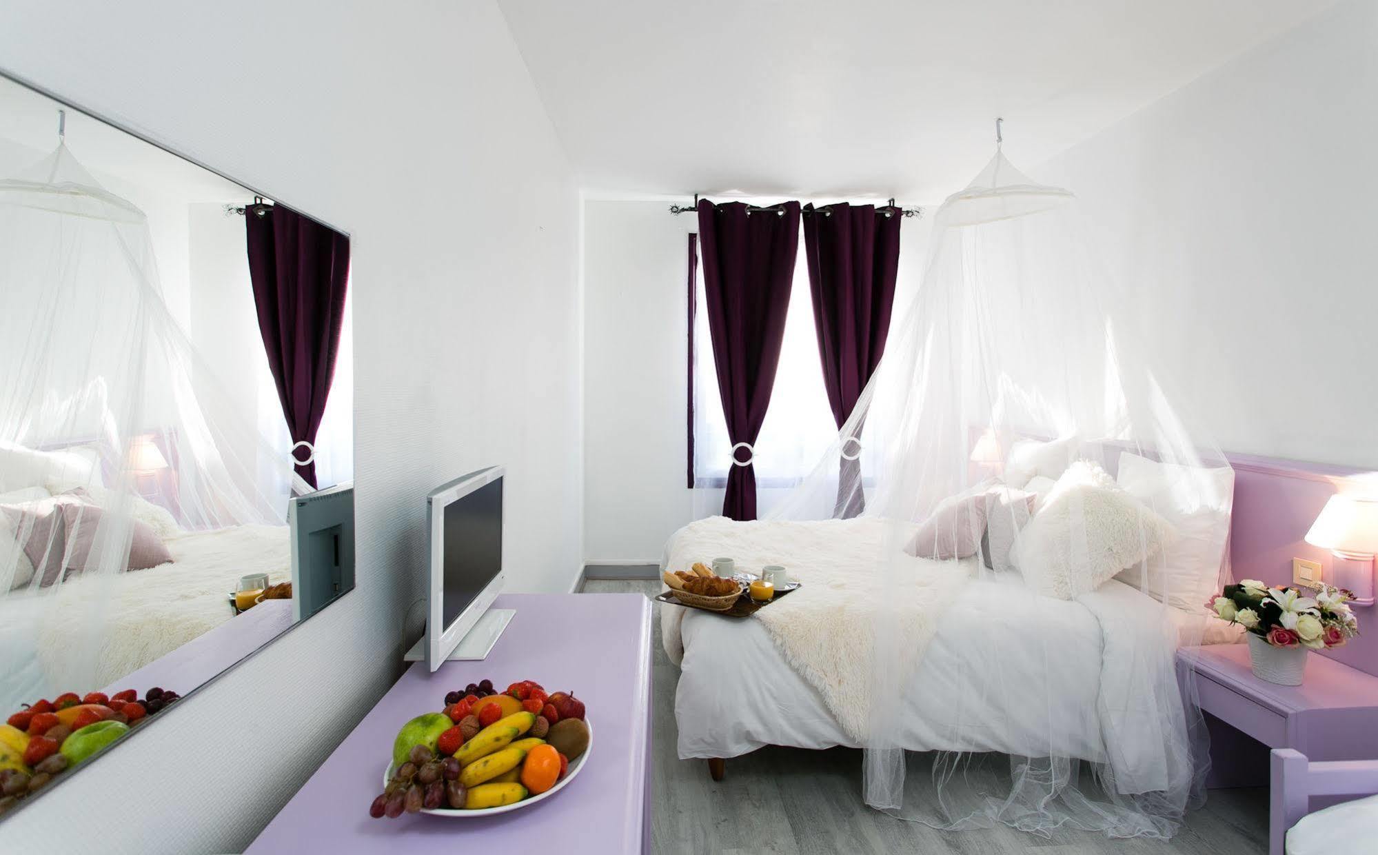 Hotel Le Beffroi Dreux Ngoại thất bức ảnh